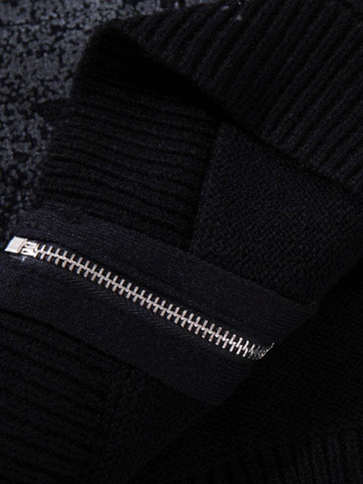 Cozy Pink Patterned Sweater for Women - Perfect for Casual and Festive Occasions