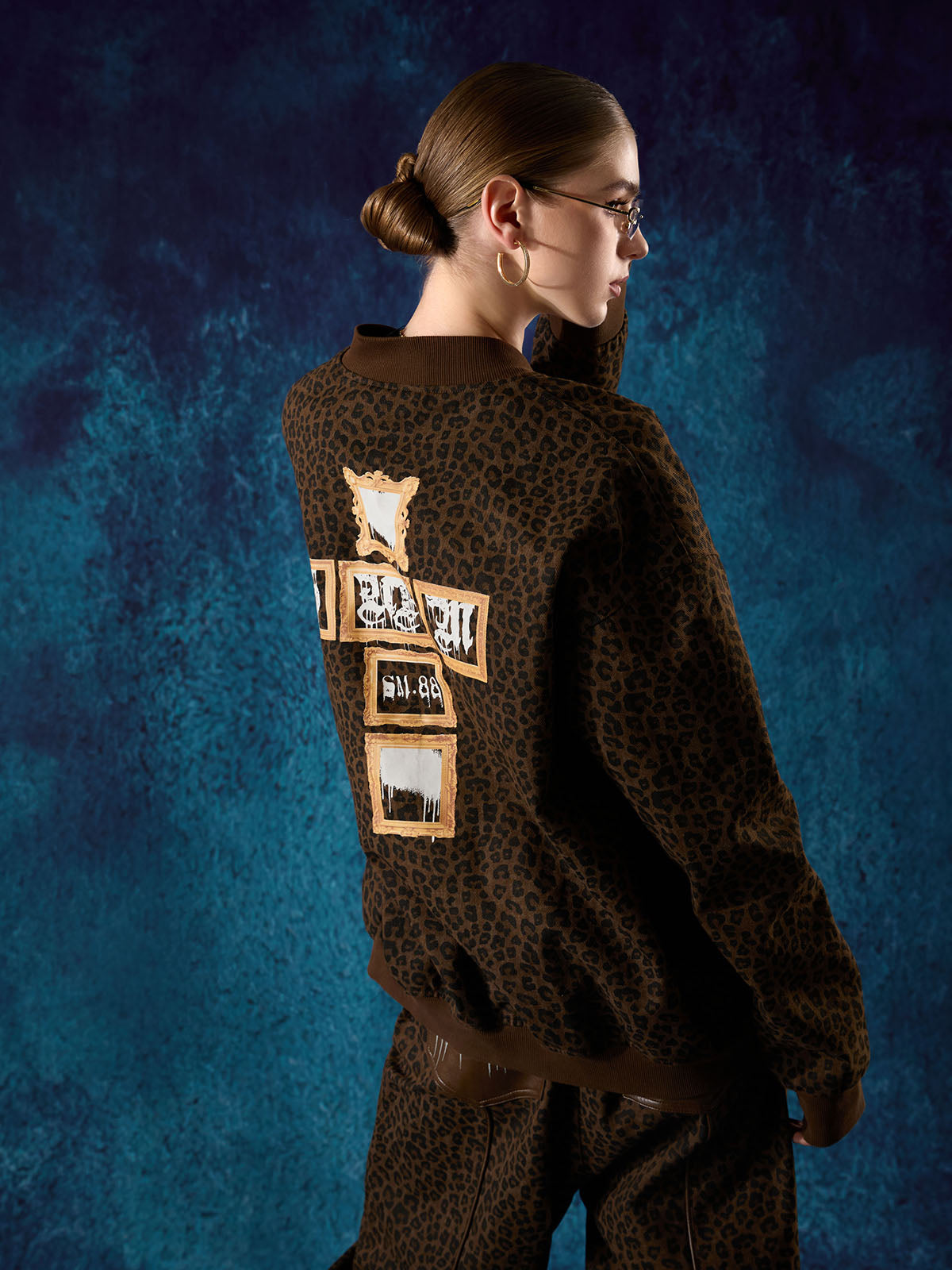 SUPM Letter Graffiti Cross Frame Leopard Print Set