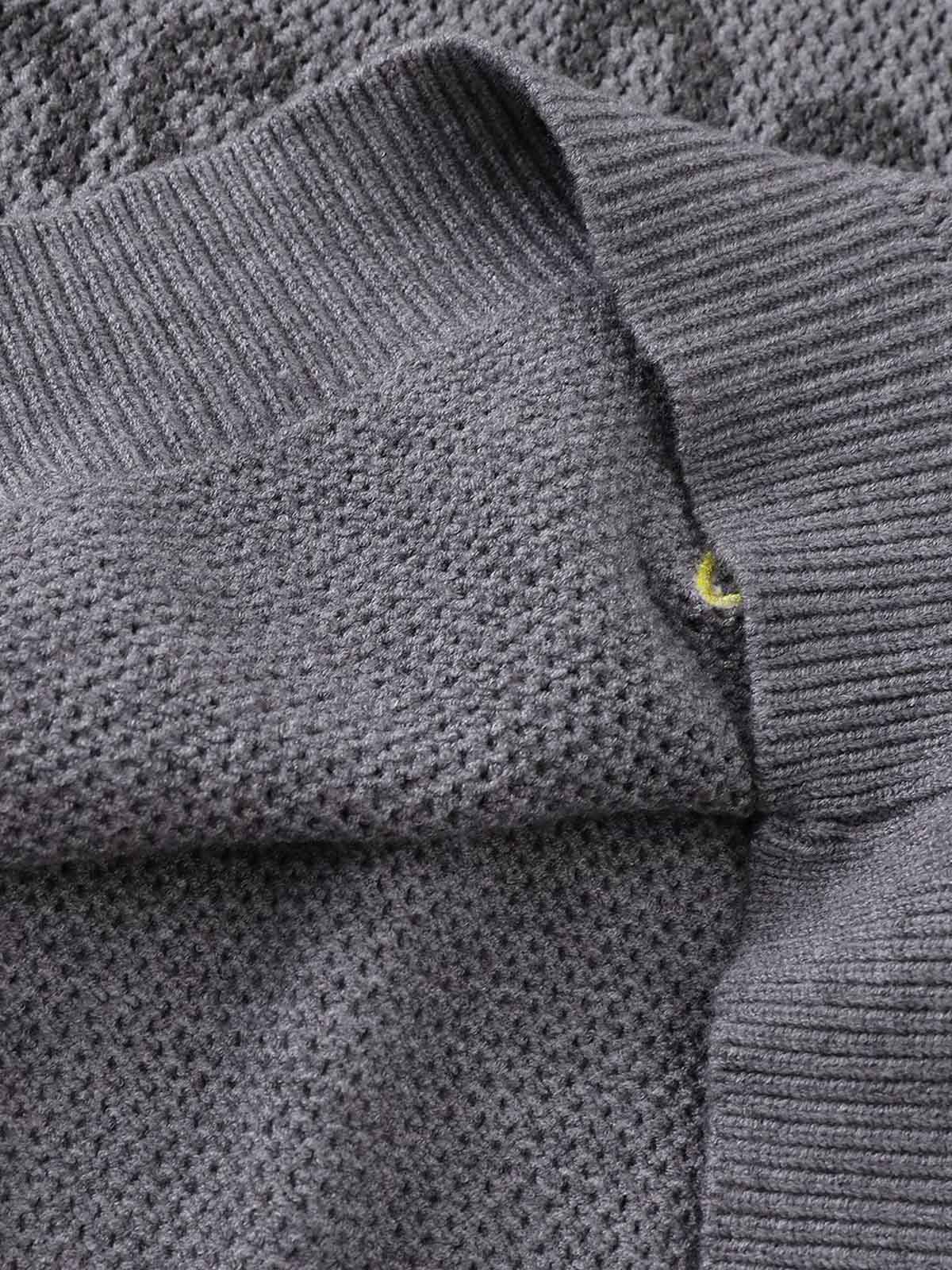 Stylish Hooded Sweater with Embroidered Graphics for Casual Wear