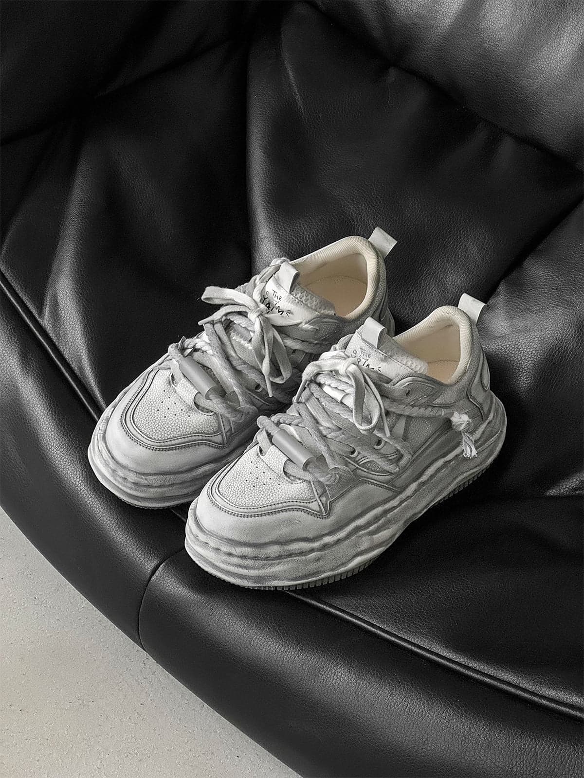 Height-Enhancing Sneakers with Hidden 7.0cm Lift for Everyday Wear