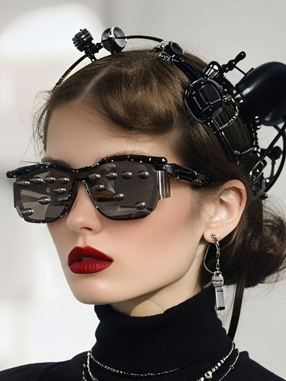 Streetwear Metal Rivet Curved Lens Glasses