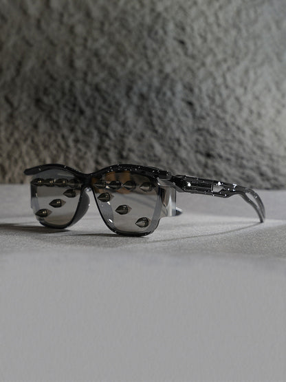 Streetwear Metal Rivet Curved Lens Glasses