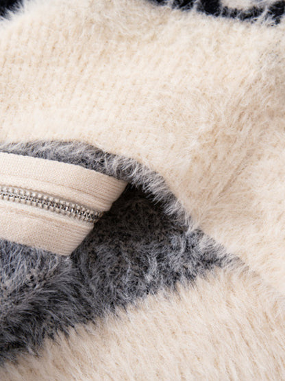 Cozy Pink Patterned Sweater for Women - Perfect for Casual and Festive Occasions