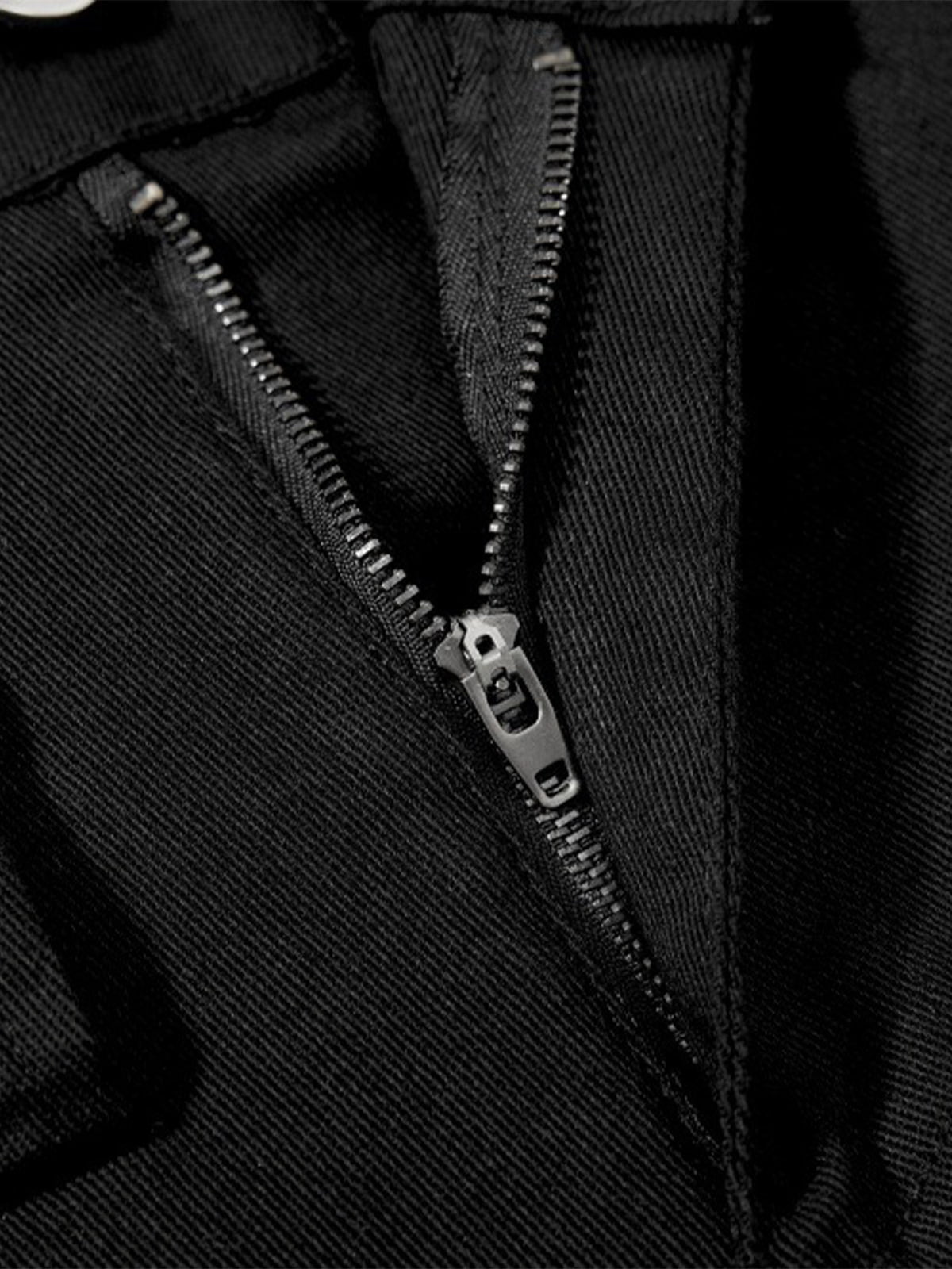 Plaid Jacket with Zipper Detail and Keychain Accessory - Perfect for Casual Outfits