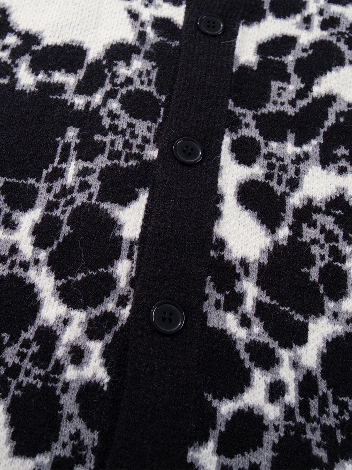 Skull Pattern Knit Sweater for Casual and Fashionable Looks