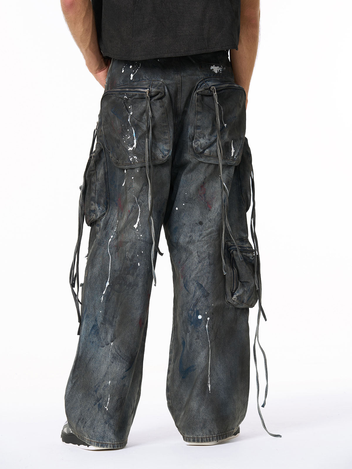 Distressed Cargo Denim Pants with Star Belt - Perfect for Edgy Street Style