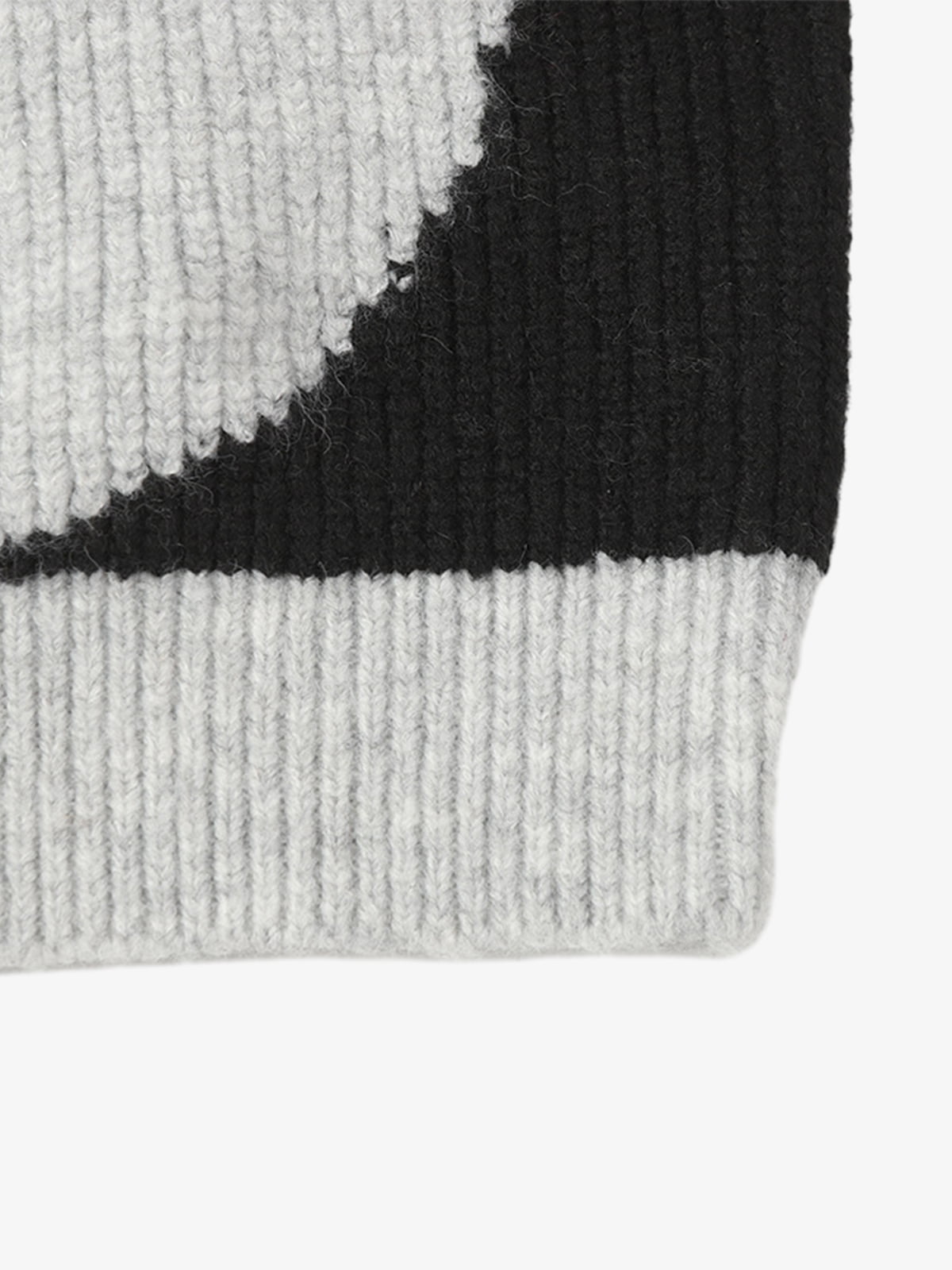 Stylish Contrast Panel Zip-Up Sweater for Casual and Sporty Looks