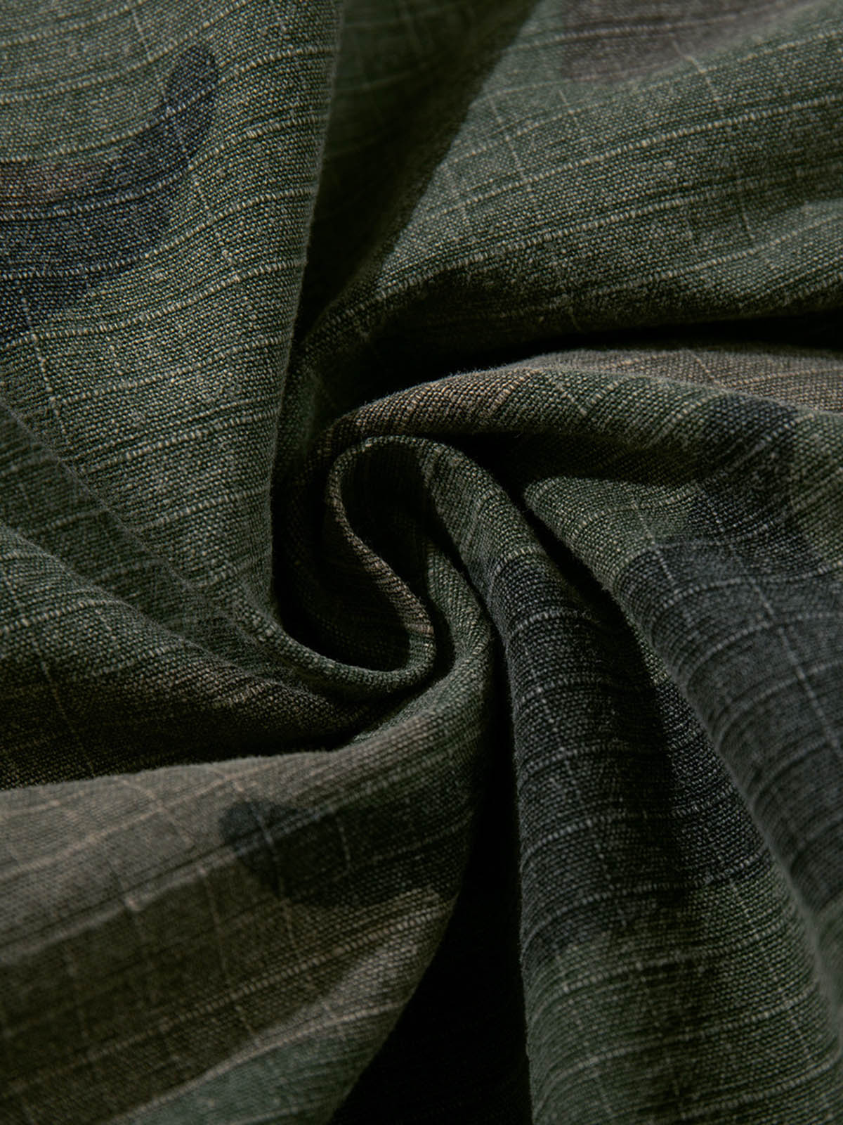 Camouflage Bomber Jacket with Detachable Hood - Perfect for Casual and Outdoor Adventures