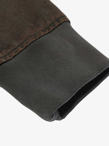 Distressed Denim Jacket with Zipper Detail - Perfect for Casual and Fashionable Looks