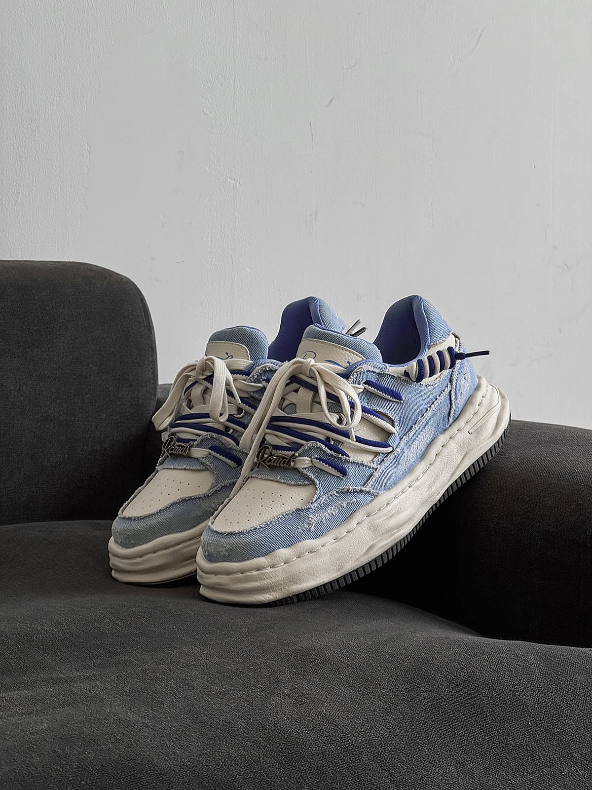 Stylish Denim-Style Sneakers for Everyday Wear