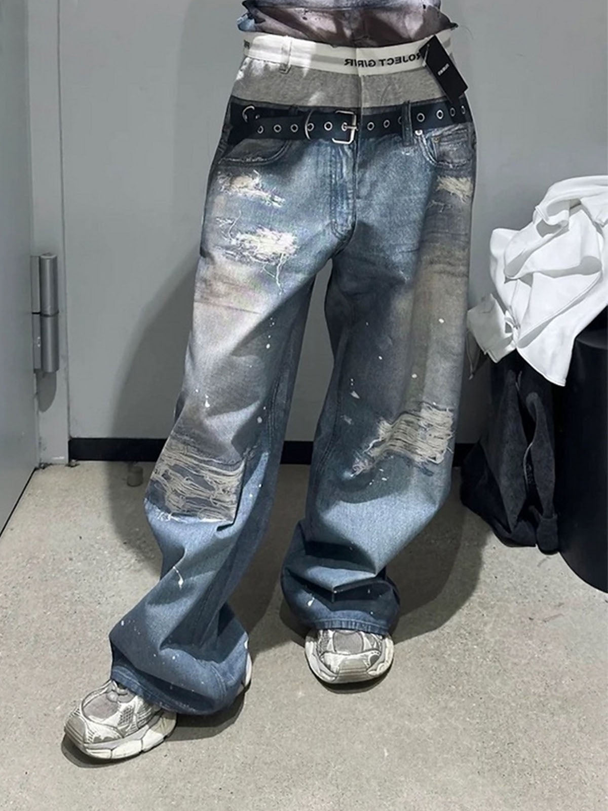 Washed Street Printed Destroyed Jeans