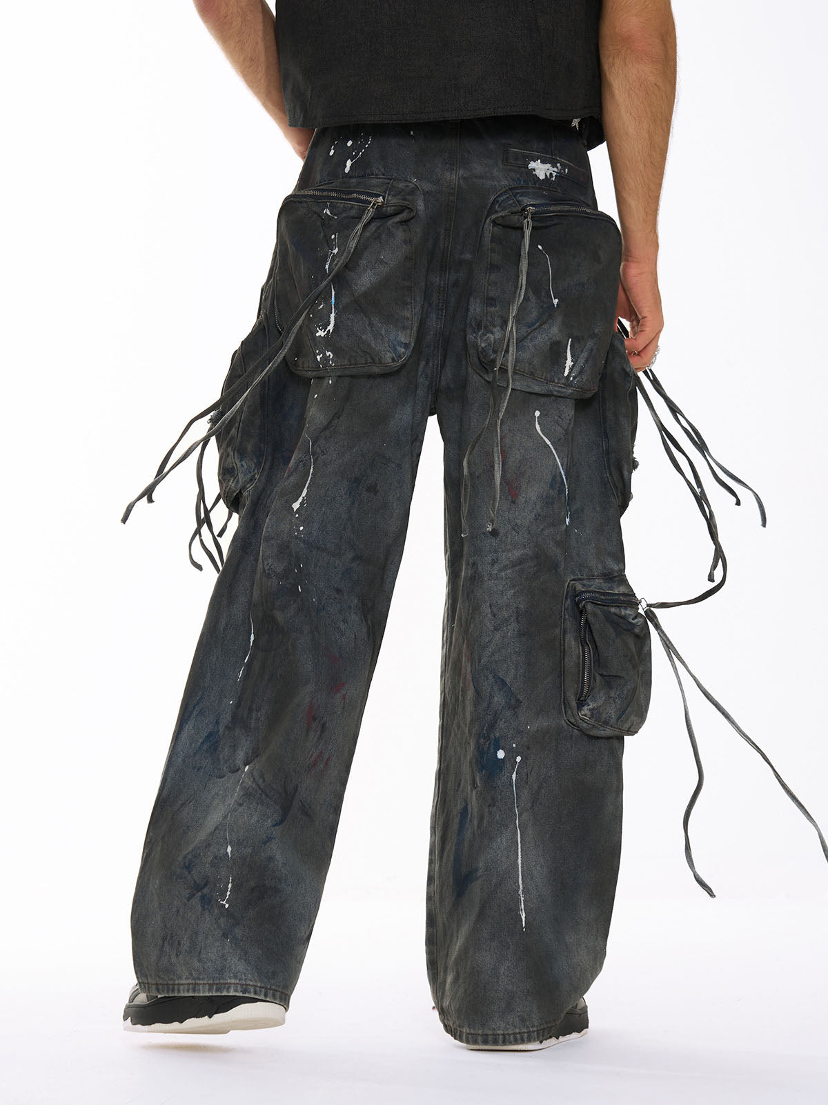 Distressed Cargo Denim Pants with Star Belt - Perfect for Edgy Street Style
