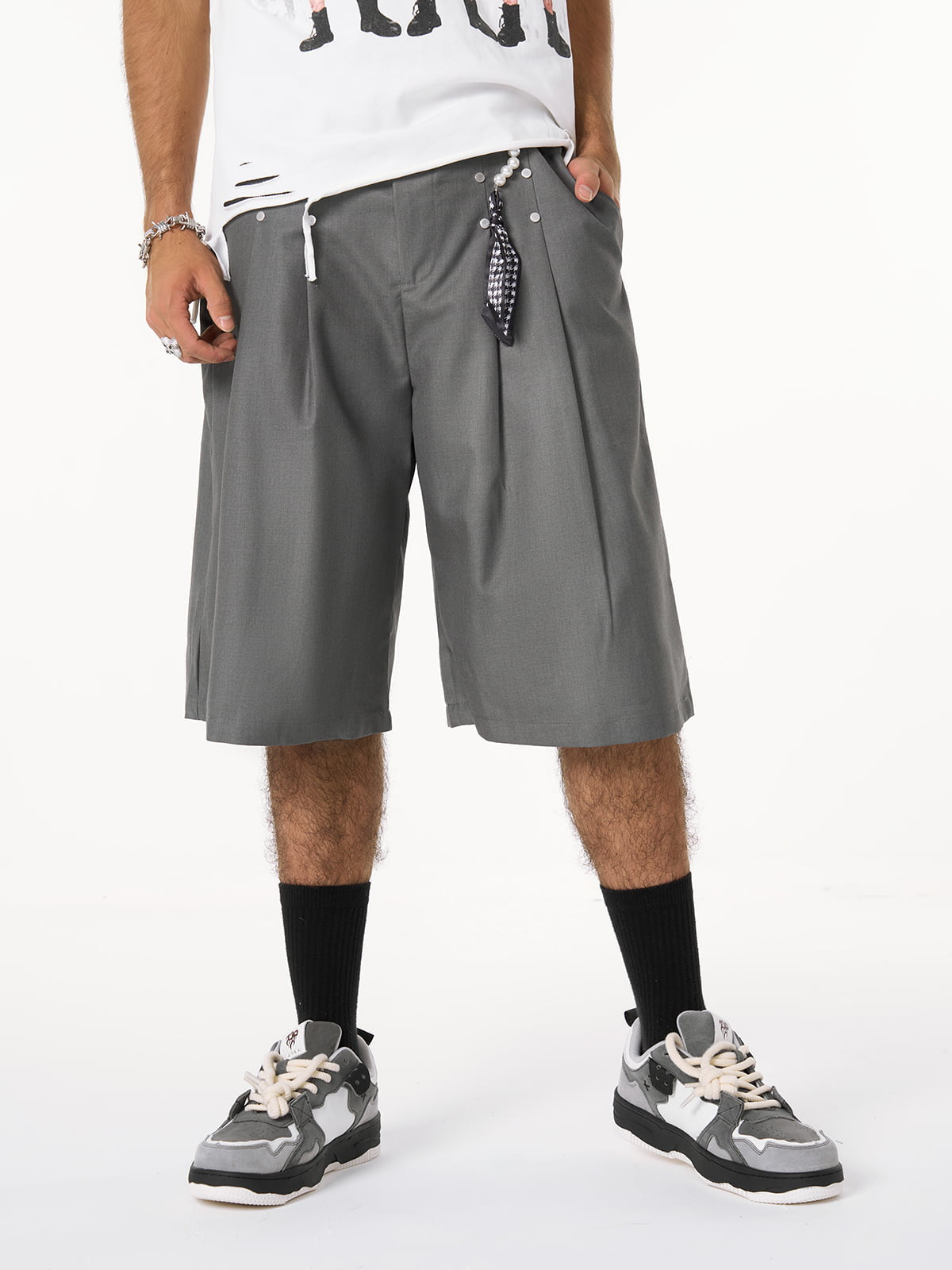 Pleated Design Pendant Decoration Baggy Shorts