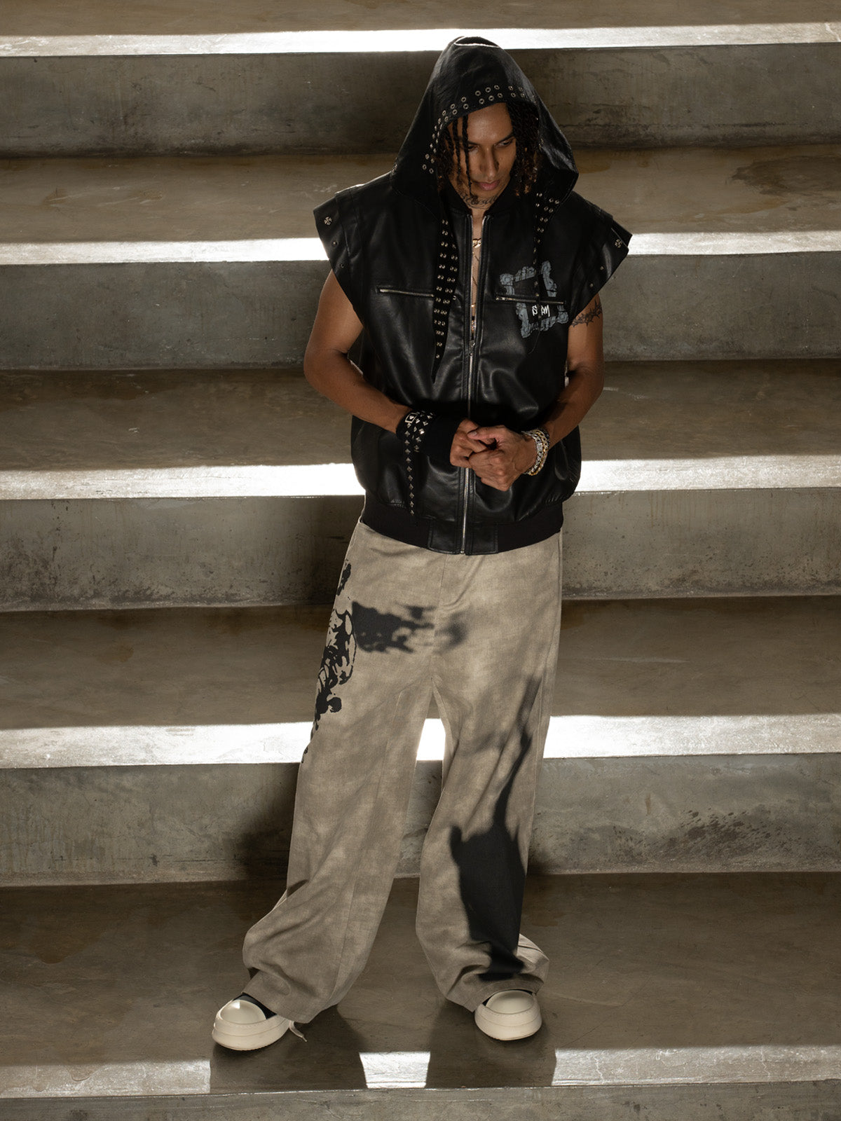 Original Large Cross Angel Print Distressed Jeans