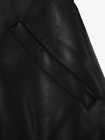Stylish Black Leather Jacket with Zipper Detail for Modern Fashionistas