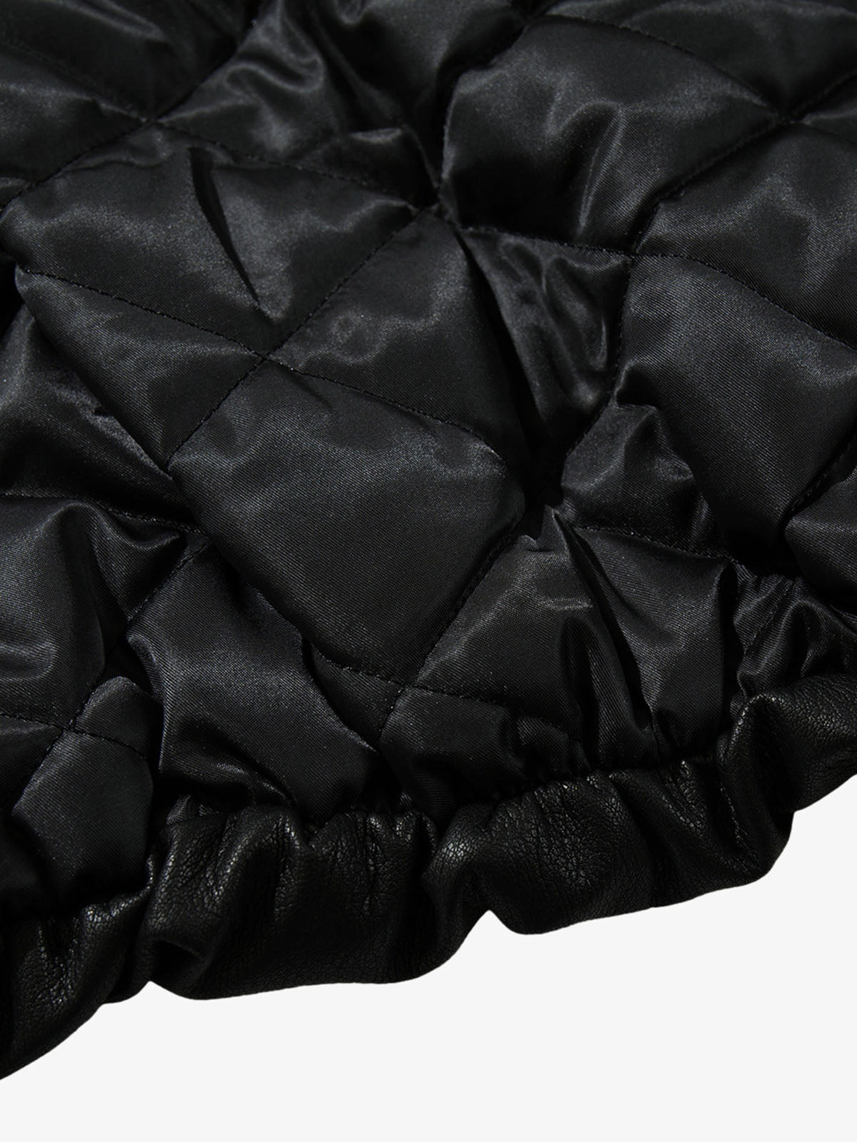 Stylish Black Leather Jacket with Zipper Detail for Modern Fashionistas