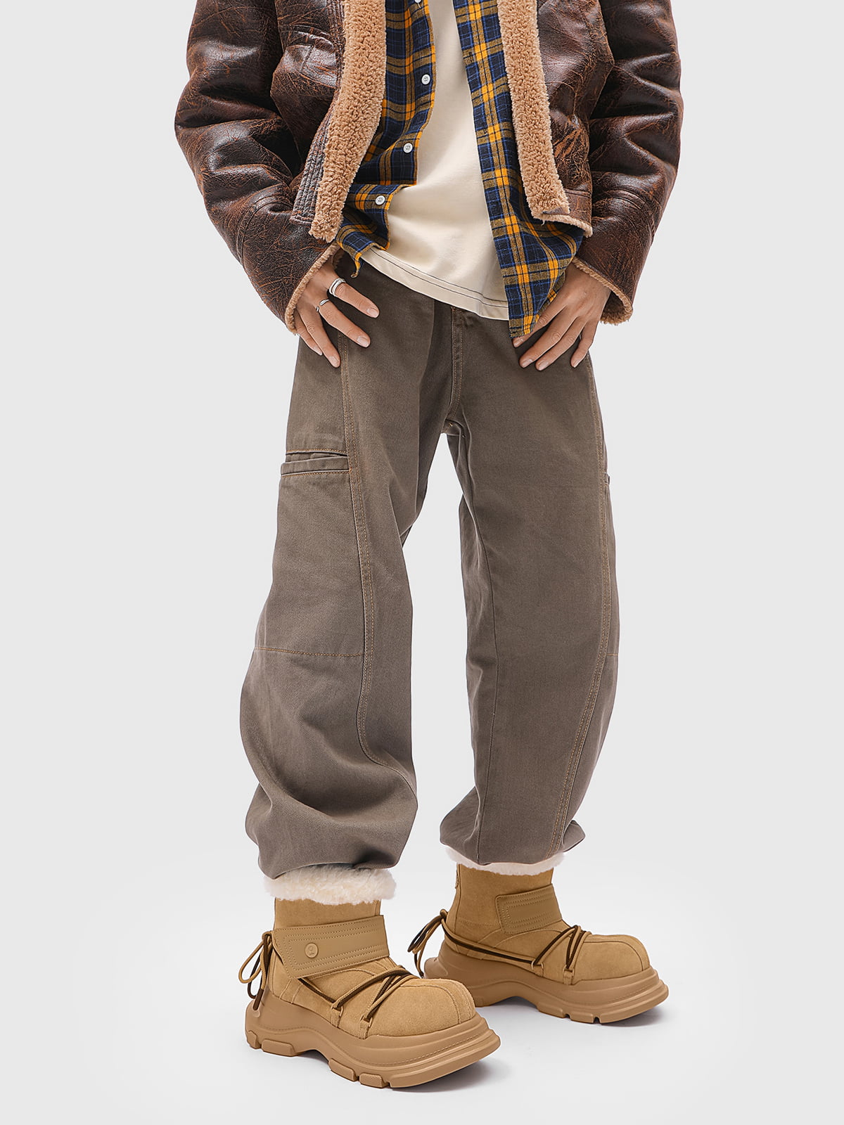 White Low-top Sneakers with Perforated Design for Casual Wear