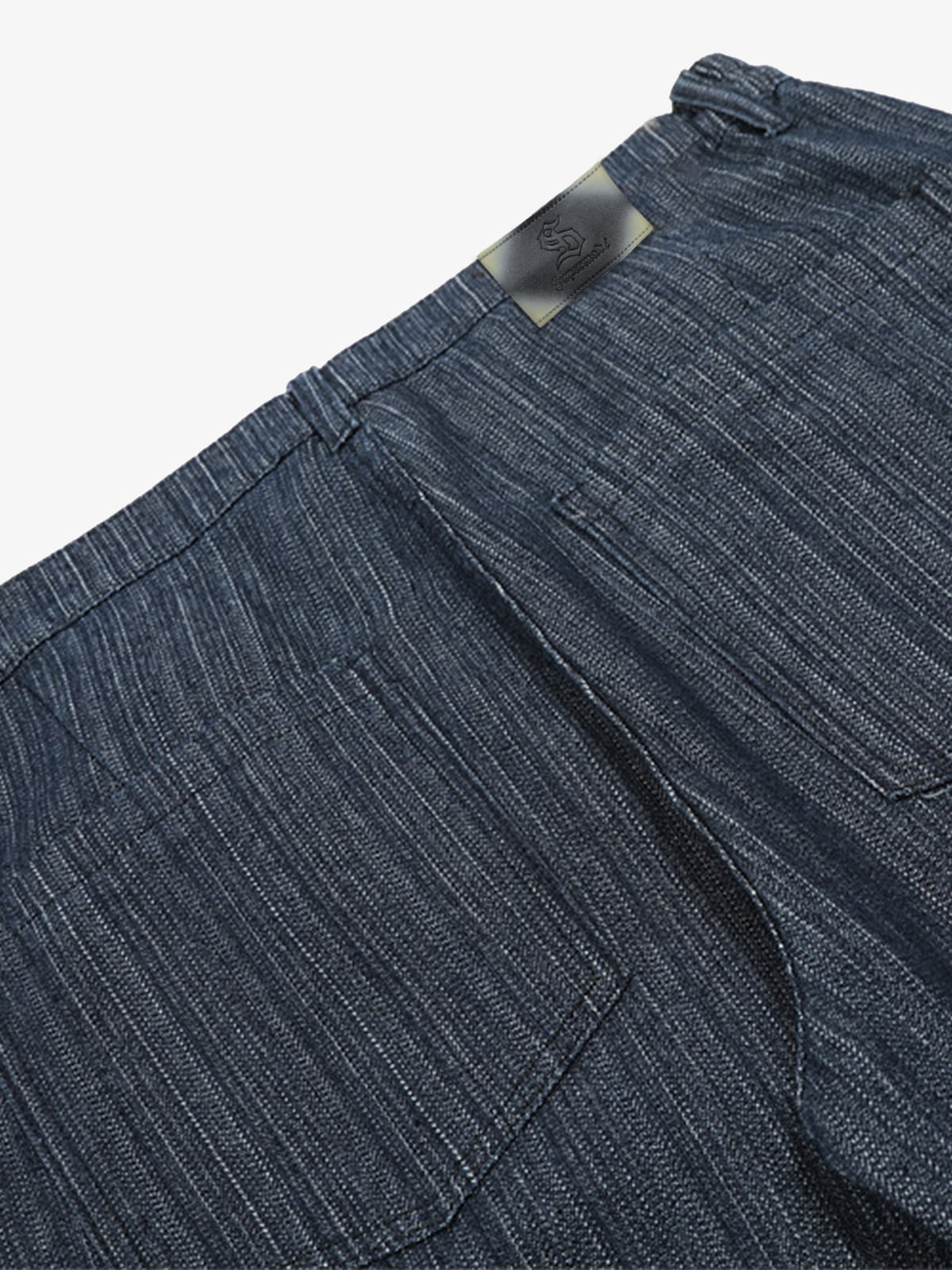 Stylish Wide-Leg Denim Trousers with Pleated Design for Modern Fashionistas