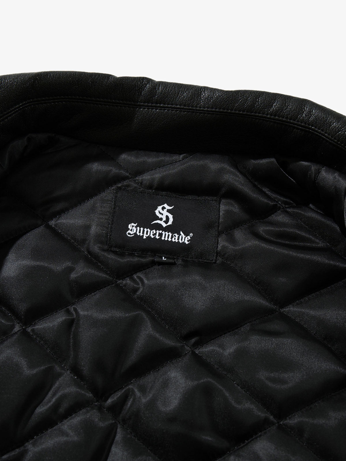 Stylish Black Leather Jacket with Zipper Detail for Modern Fashionistas