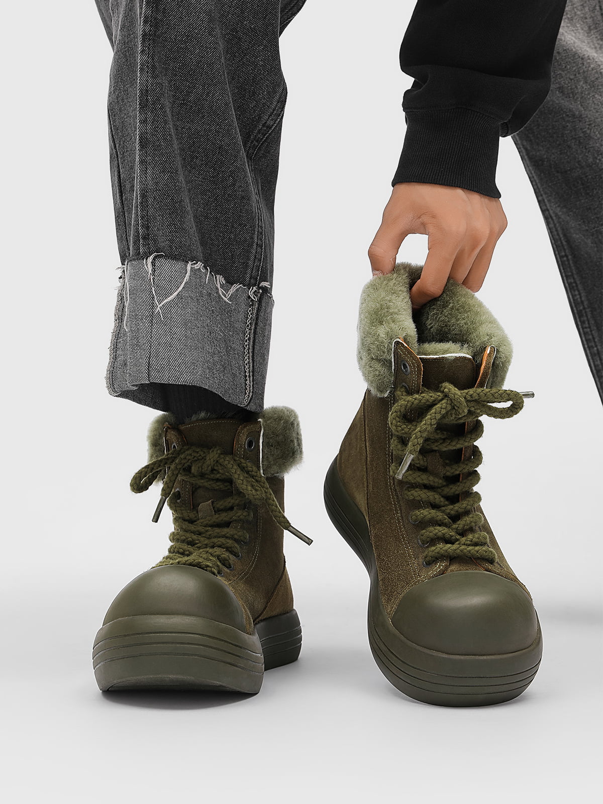 Winter Warmth High-Top Sneaker Boots with Fuzzy Collar