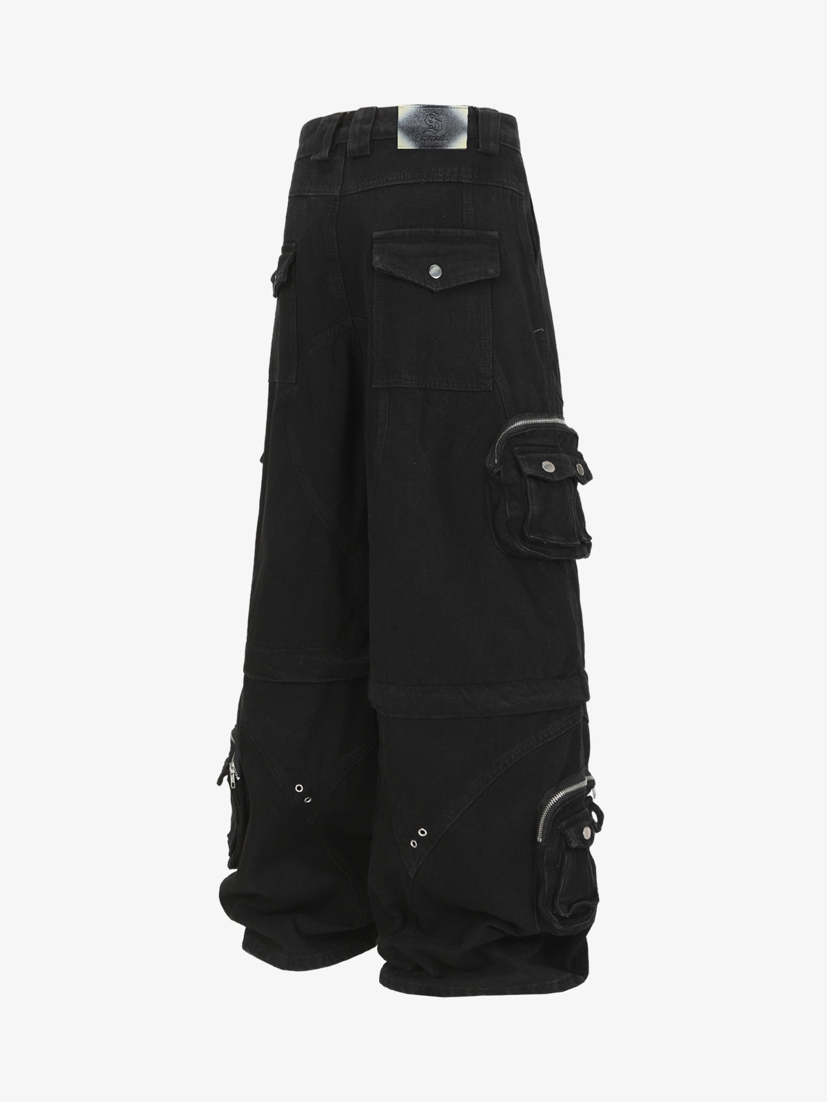 Black Tactical Cargo Shorts with Multi-Pockets and Zipper Accents