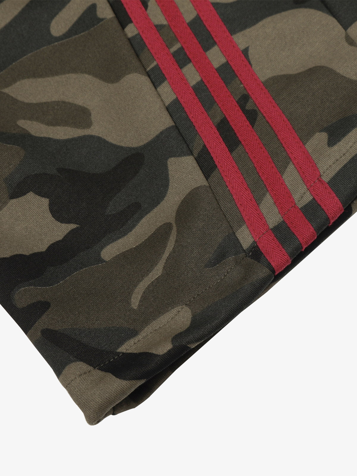 Camouflage Wide-Leg Pants with Red Stripes and Embroidery for Casual Wear