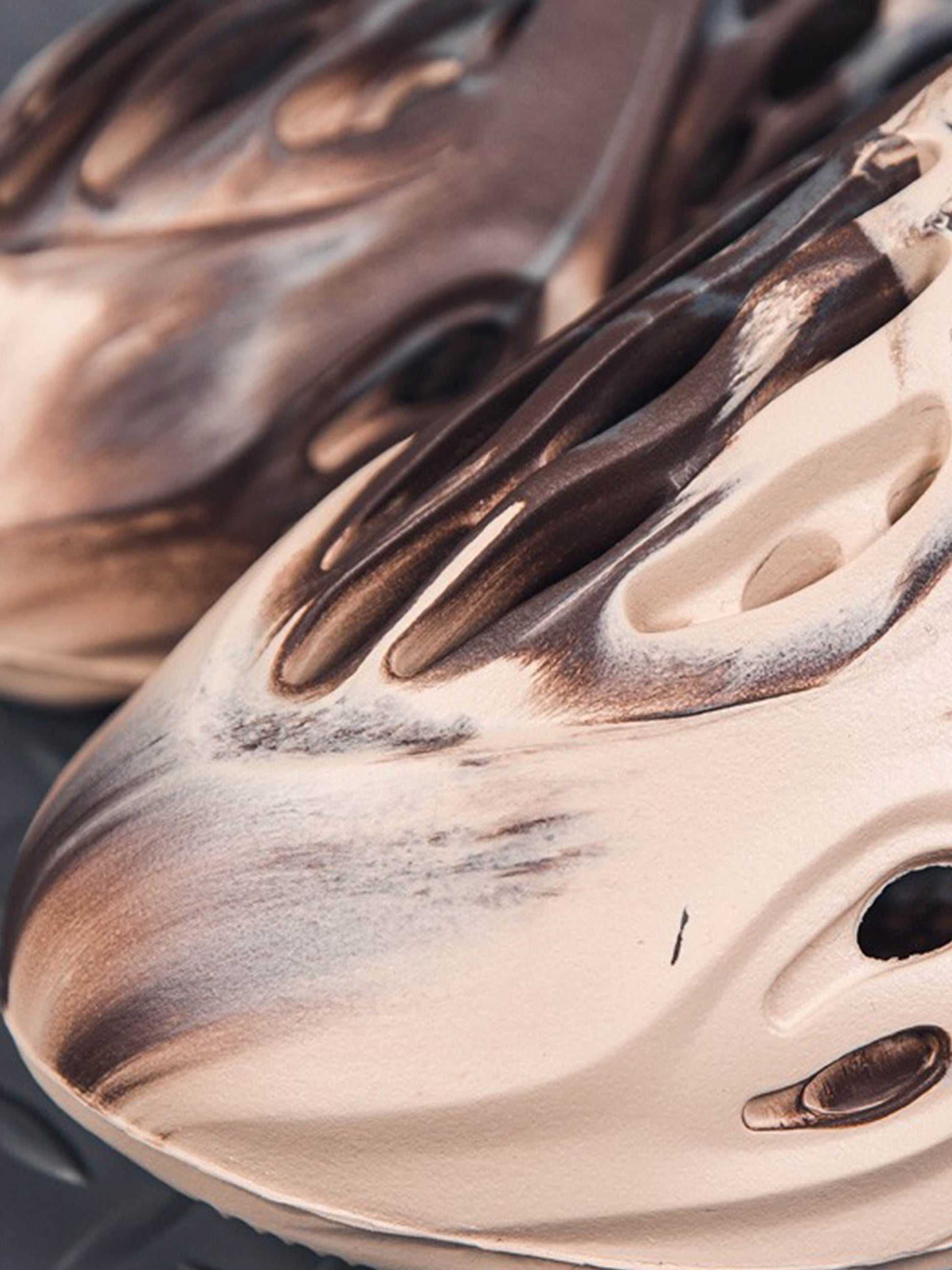 Street Gradient Slippers