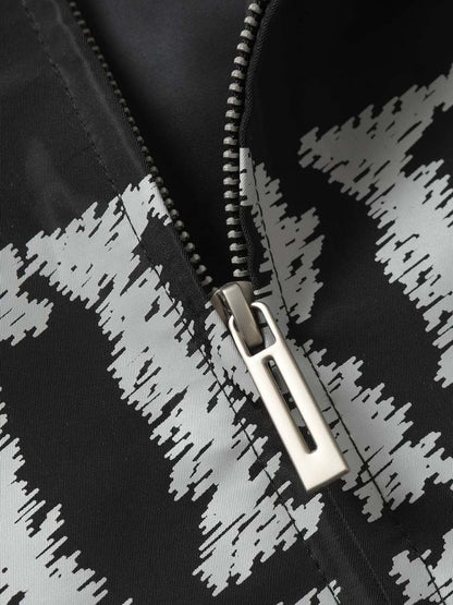 Stylish Bomber Jacket with Bold Graphic Design for Everyday Wear