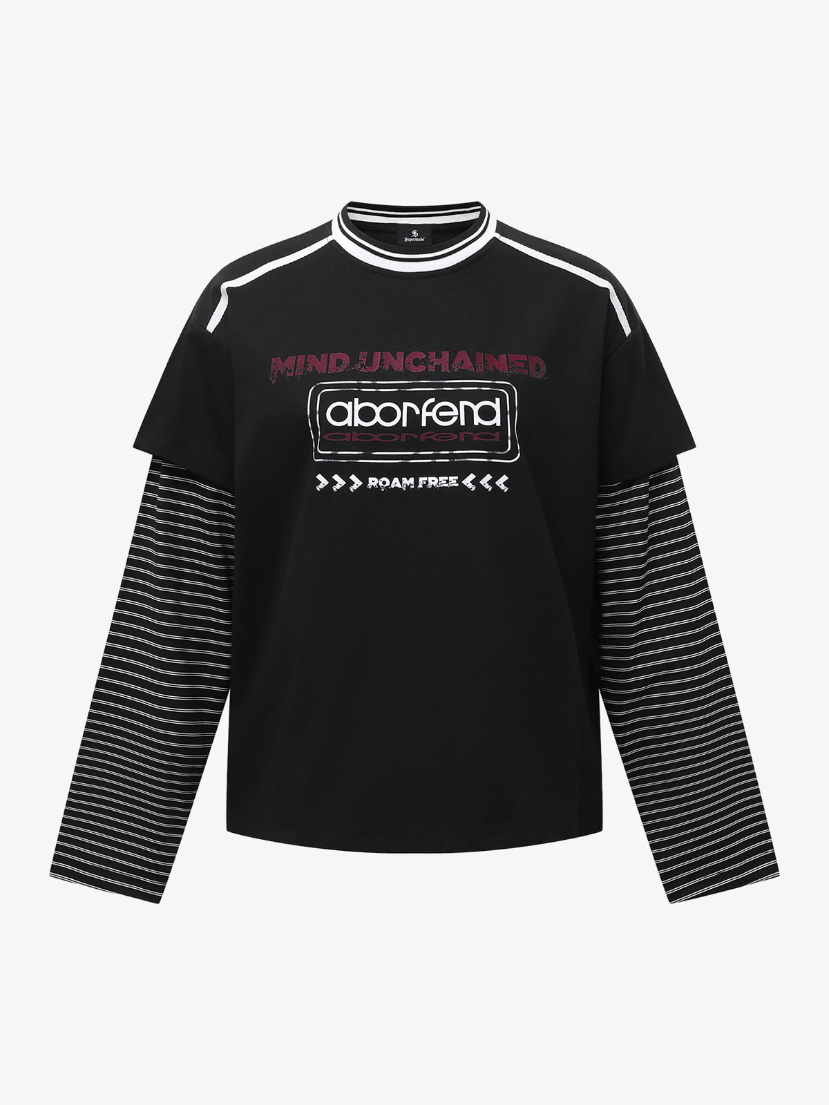 Stylish Layered T-Shirt with Bold Graphic Design for Casual Wear