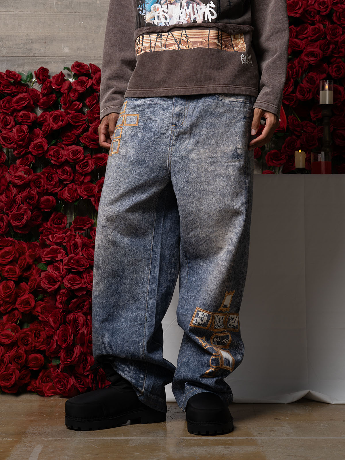 Frame cross print jeans