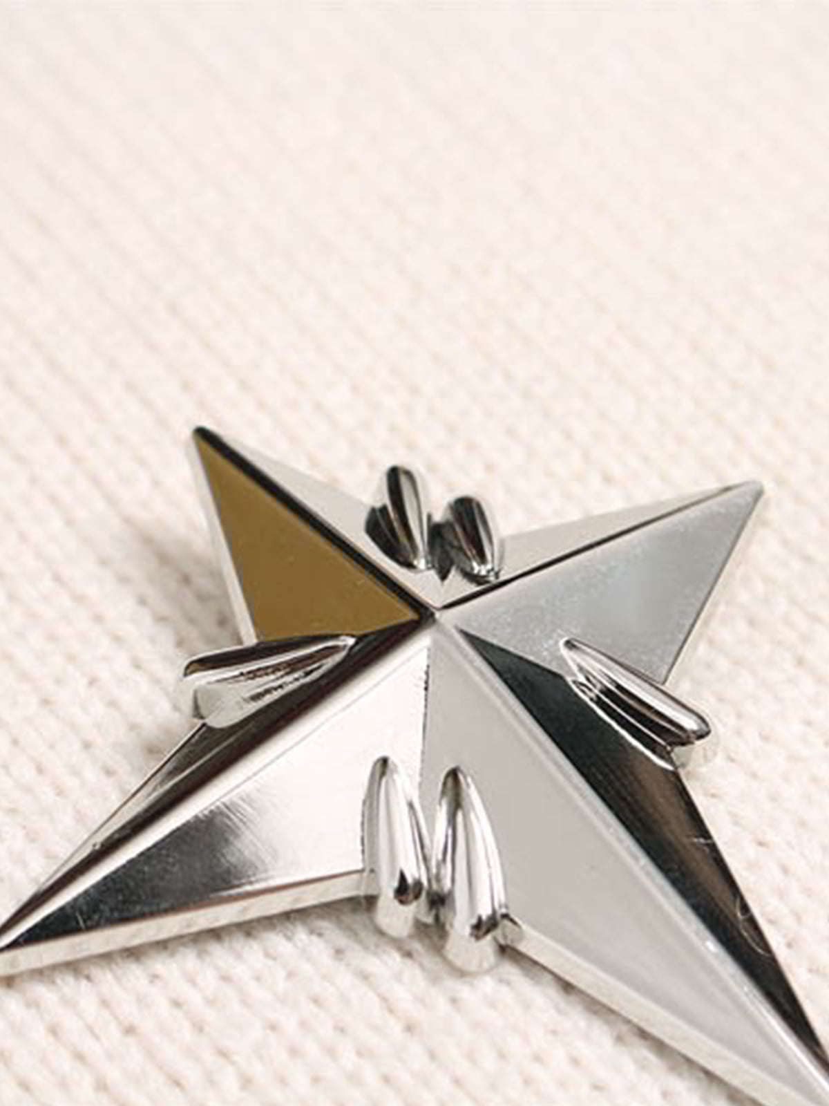 Stylish Star-Embellished Zip-Up Knit Sweater for Casual Elegance