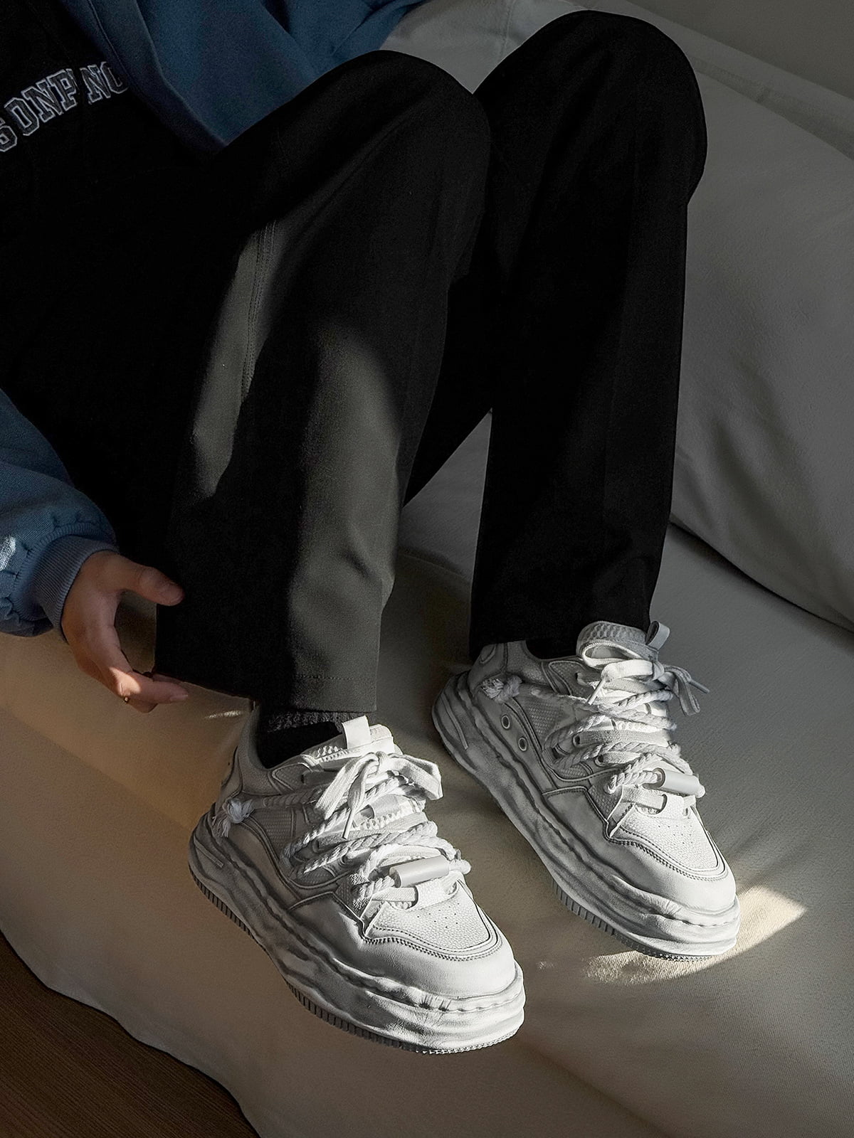 Height-Enhancing Sneakers with Hidden 7.0cm Lift for Everyday Wear