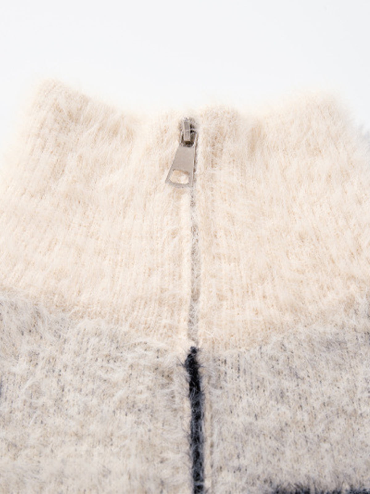 Cozy Pink Patterned Sweater for Women - Perfect for Fall and Winter Outfits