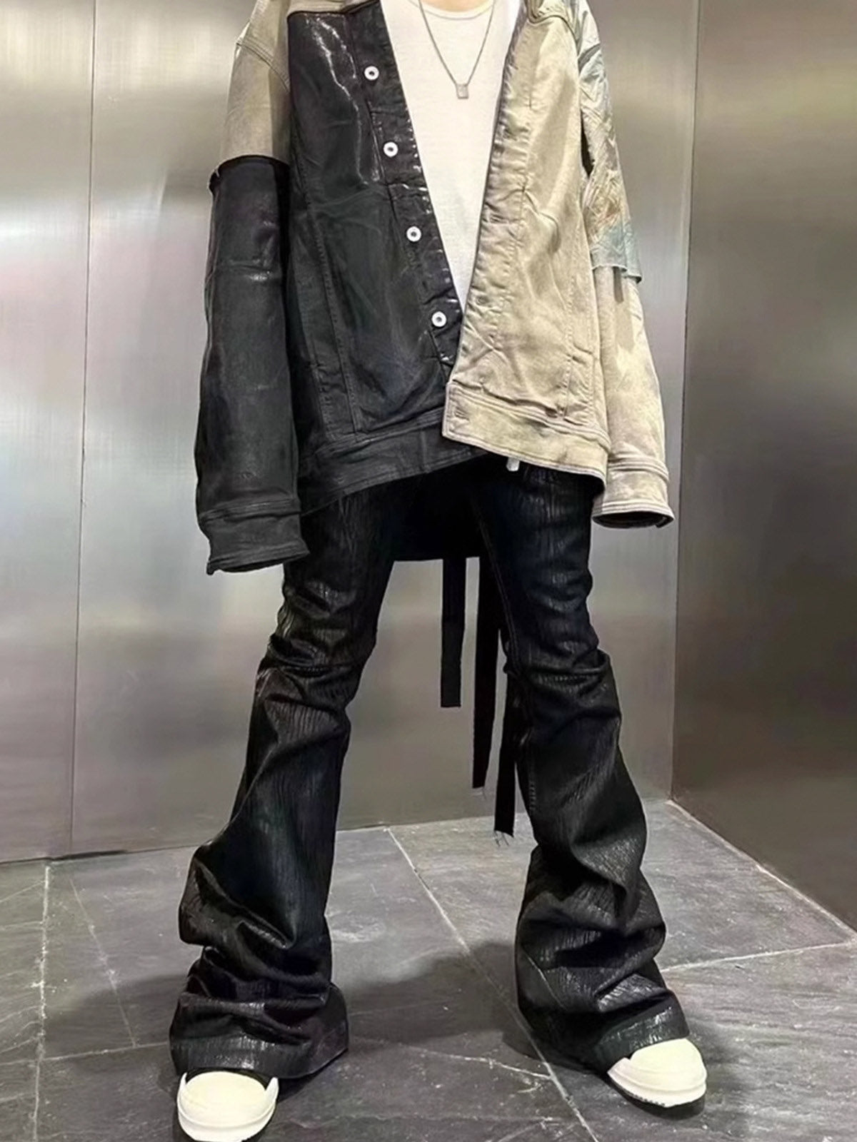 Stylish Black Lace-Up Wide-Leg Jeans for Women - Perfect for Casual and Fashionable Looks