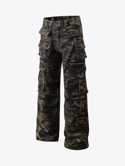 Camouflage Cargo Pants for Men - Stylish and Functional Design with Multiple Pockets