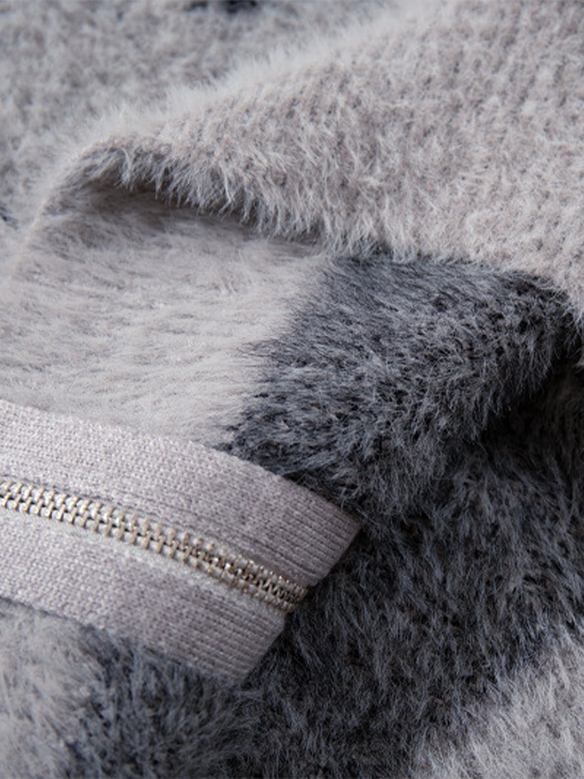 Cozy Pink Patterned Sweater for Women - Perfect for Casual and Festive Occasions