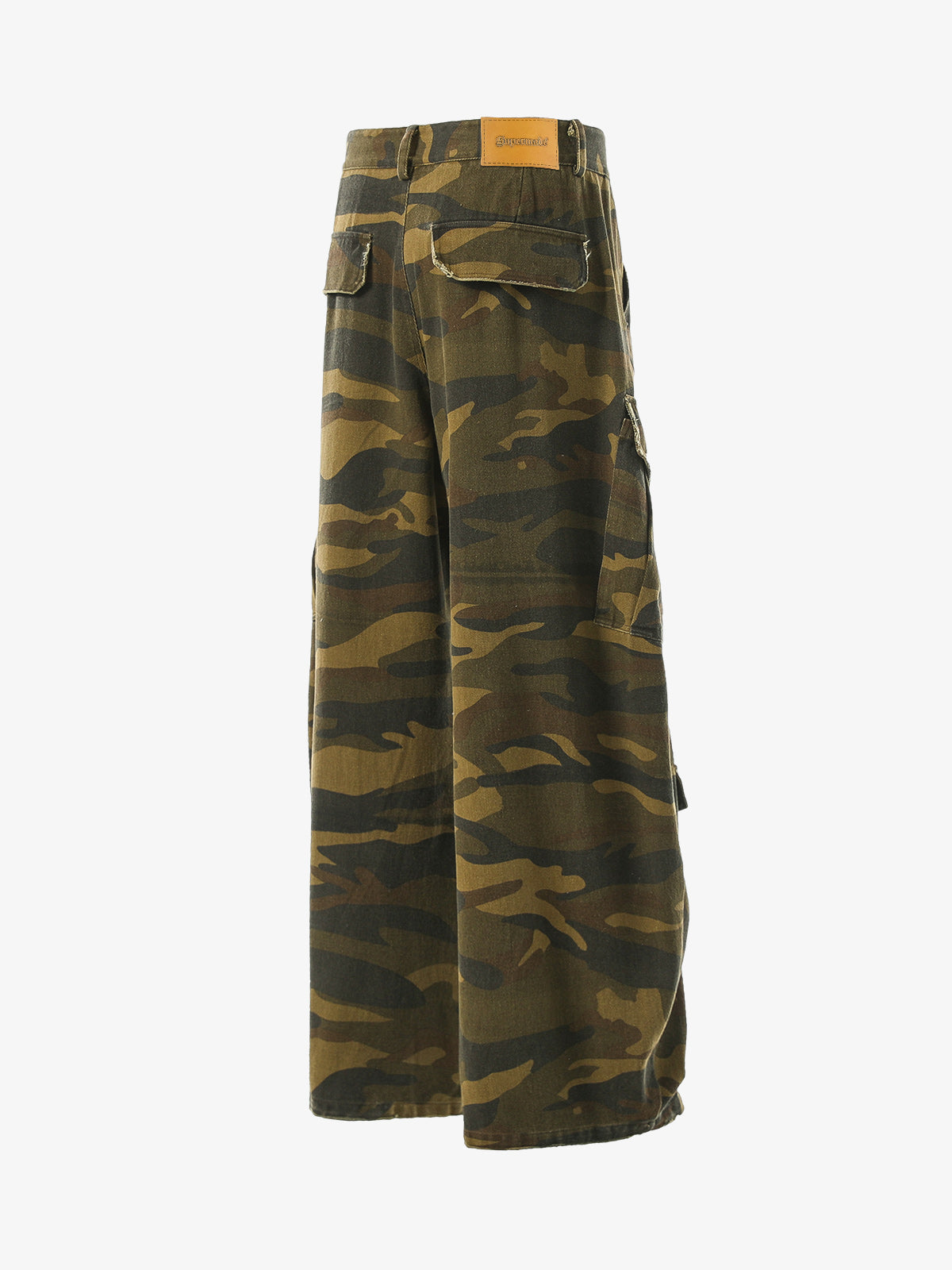 Camouflage Cargo Pants with Distressed Pockets - Perfect for Casual and Outdoor Adventures