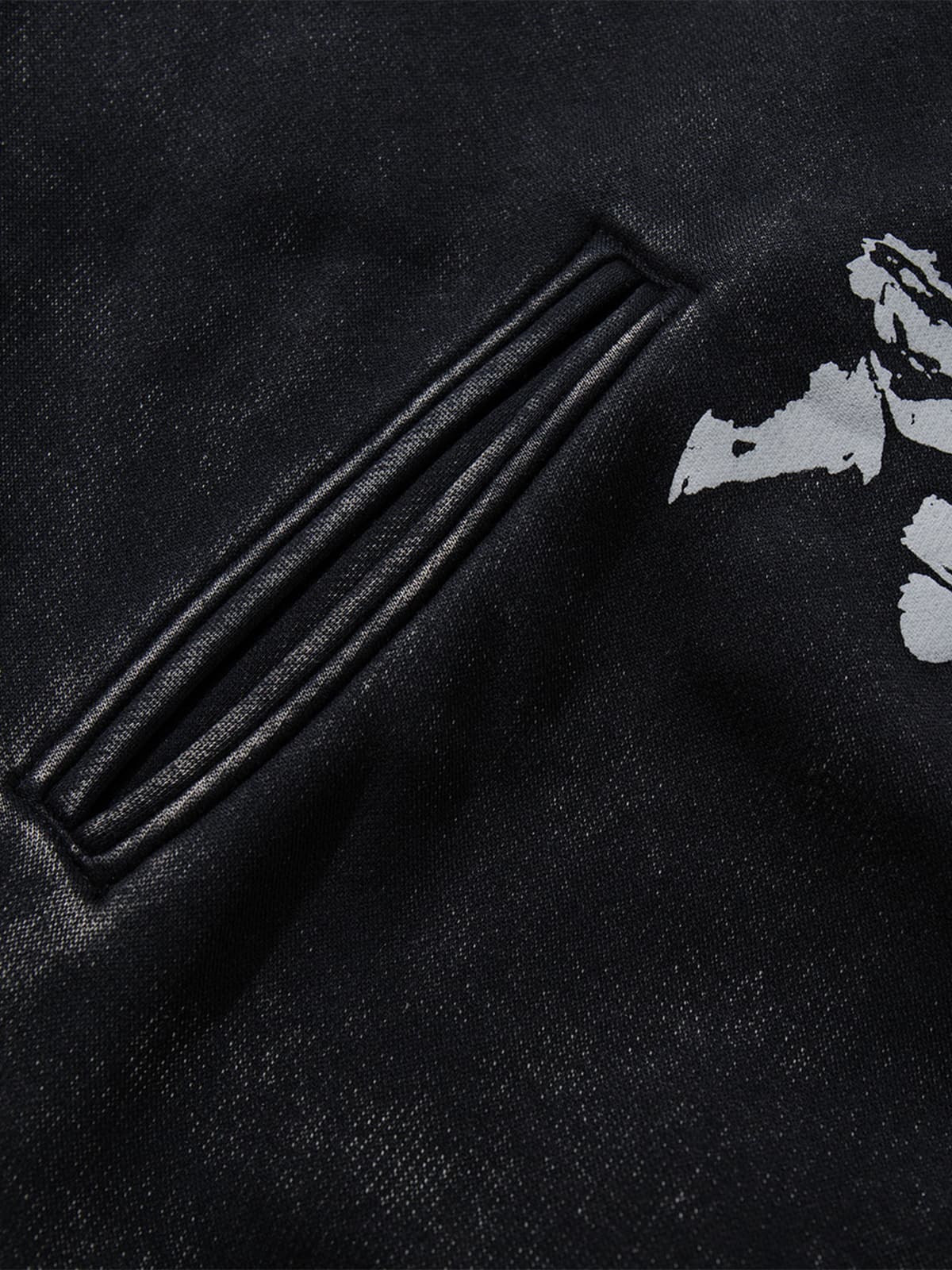 Skull Pattern Knit Sweater for Bold Fashion Statements