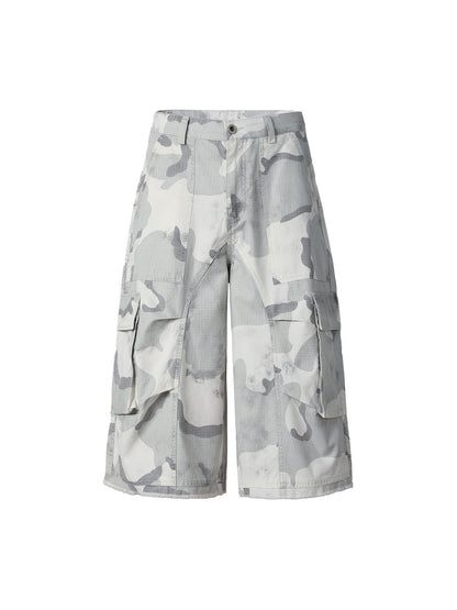 Camouflage Multi-Pocket Cargo Shorts
