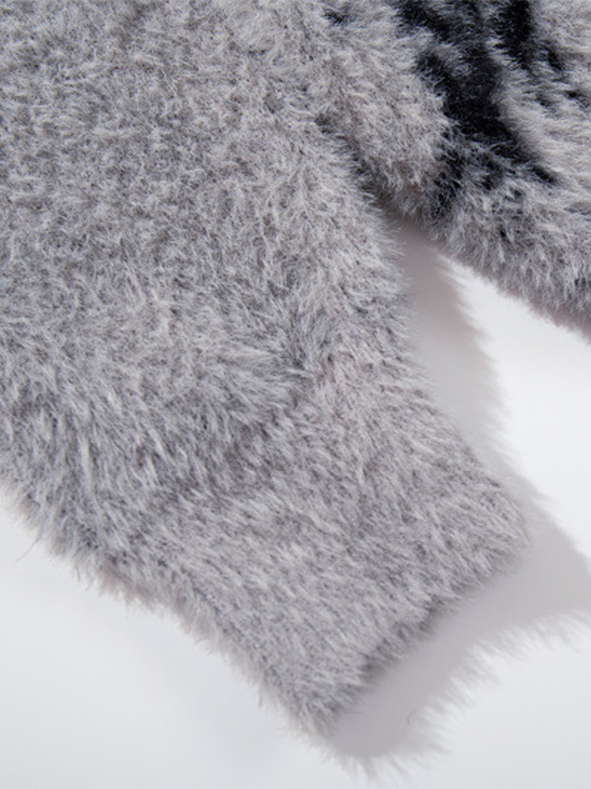 Cozy Pink Patterned Sweater for Women - Perfect for Casual and Festive Occasions