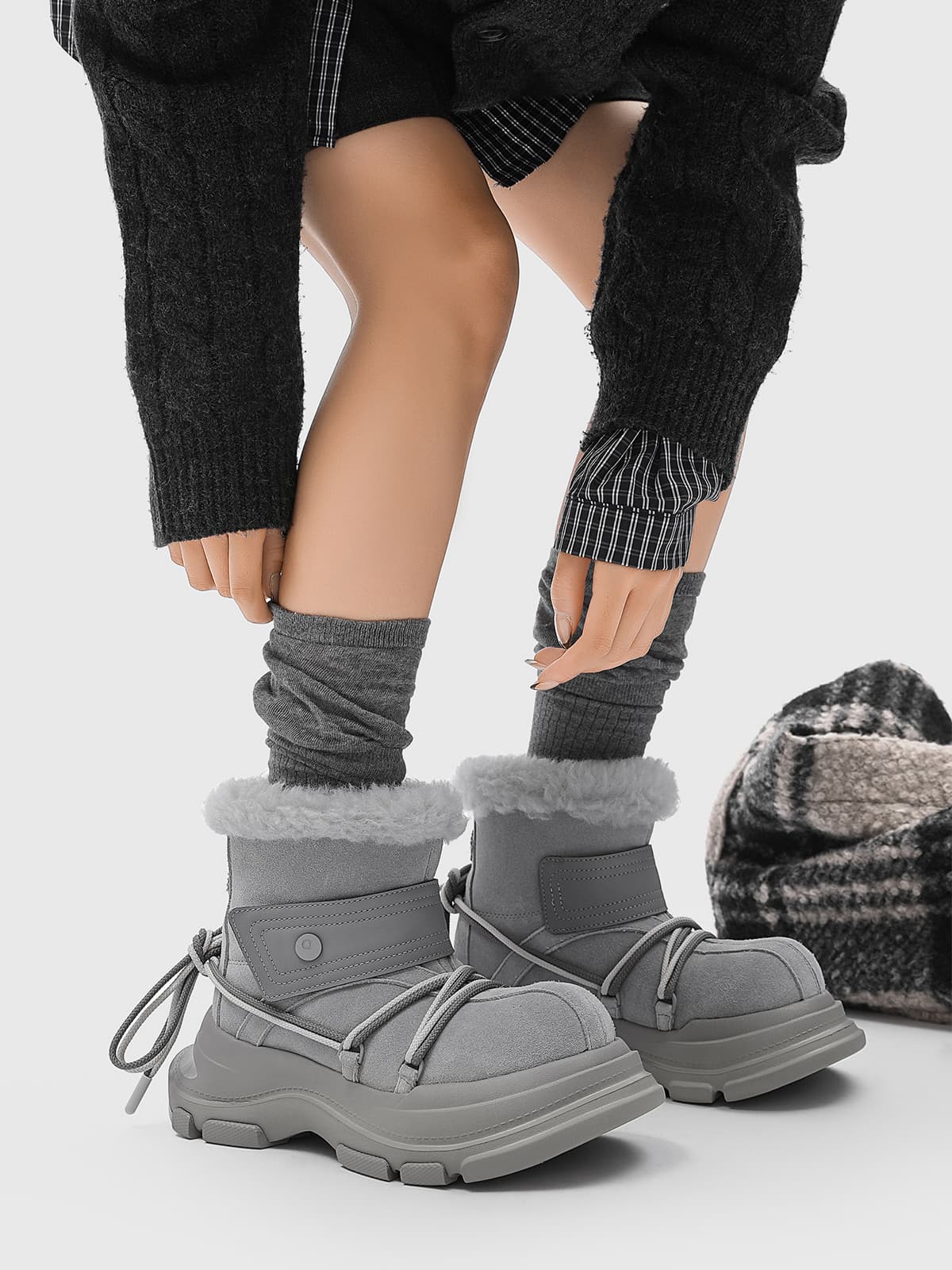 White Low-top Sneakers with Perforated Design for Casual Wear