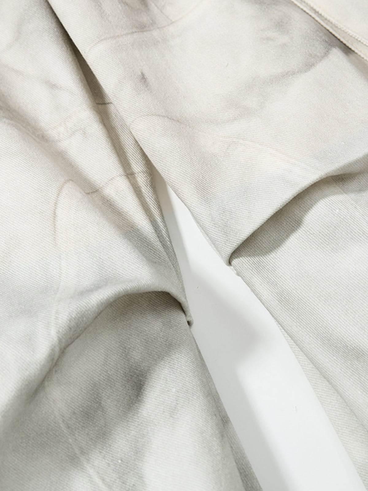 Stylish Wide-Leg Cargo Pants with Unique Embroidery and Zipper Accents