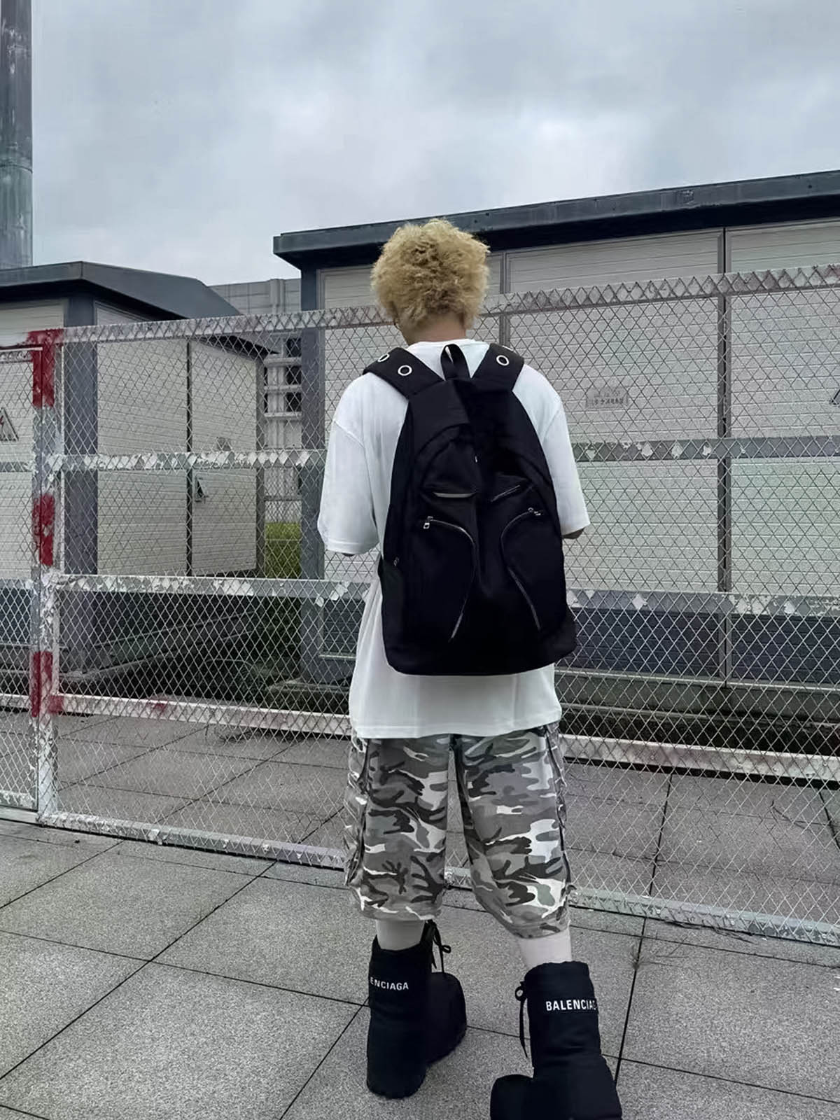 Metal Partition Multi-Pocket Nylon Backpack