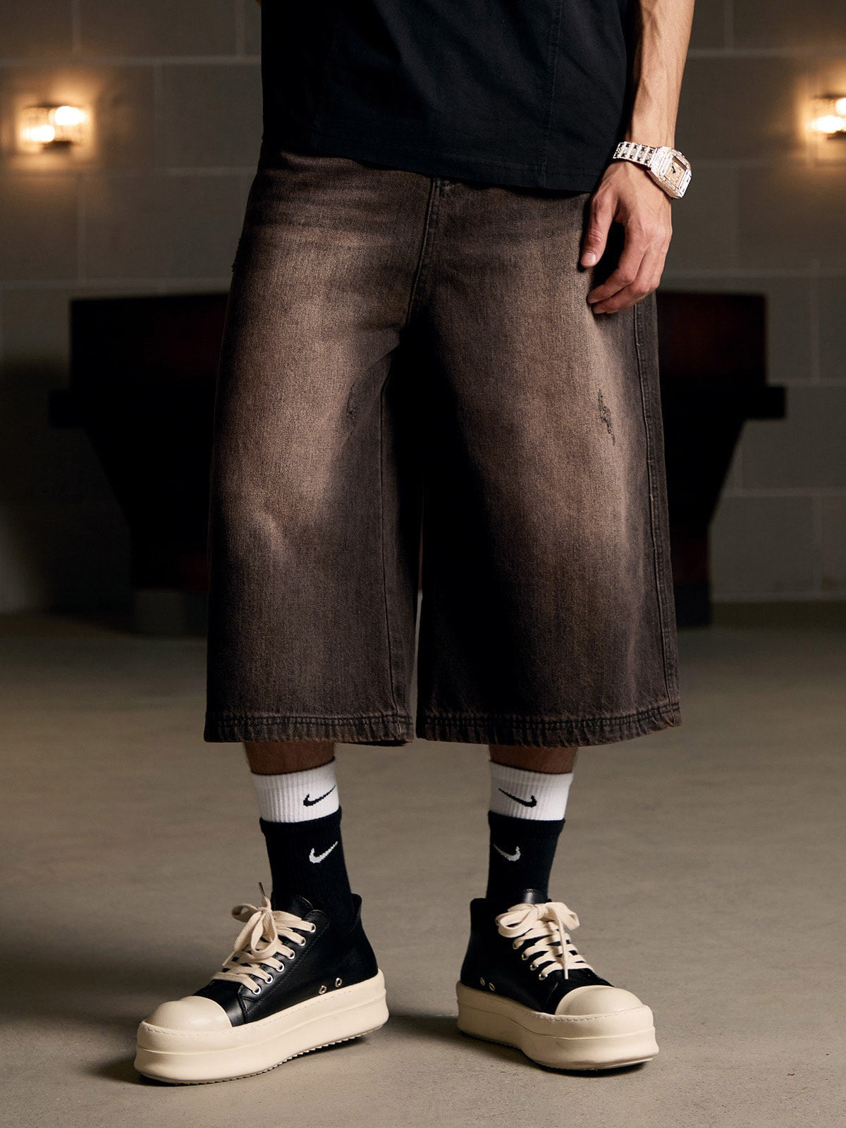 Distressed Washed Denim Cropped Jorts - 2399