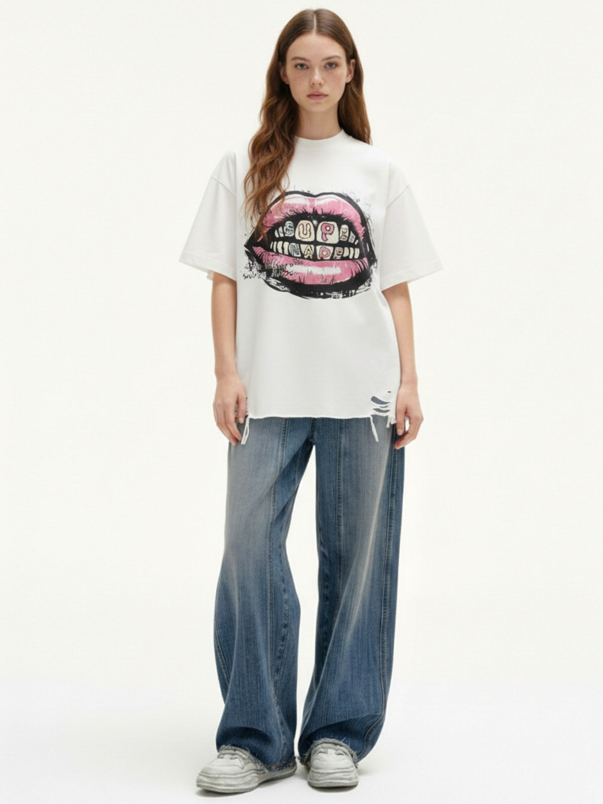 Retro Letter Lip Graphic T-Shirt