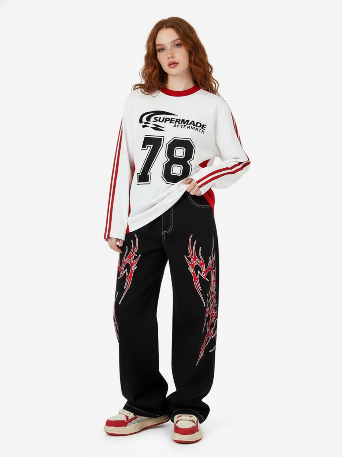 Contrast Flame Embroidered Baggy Jeans - 2364