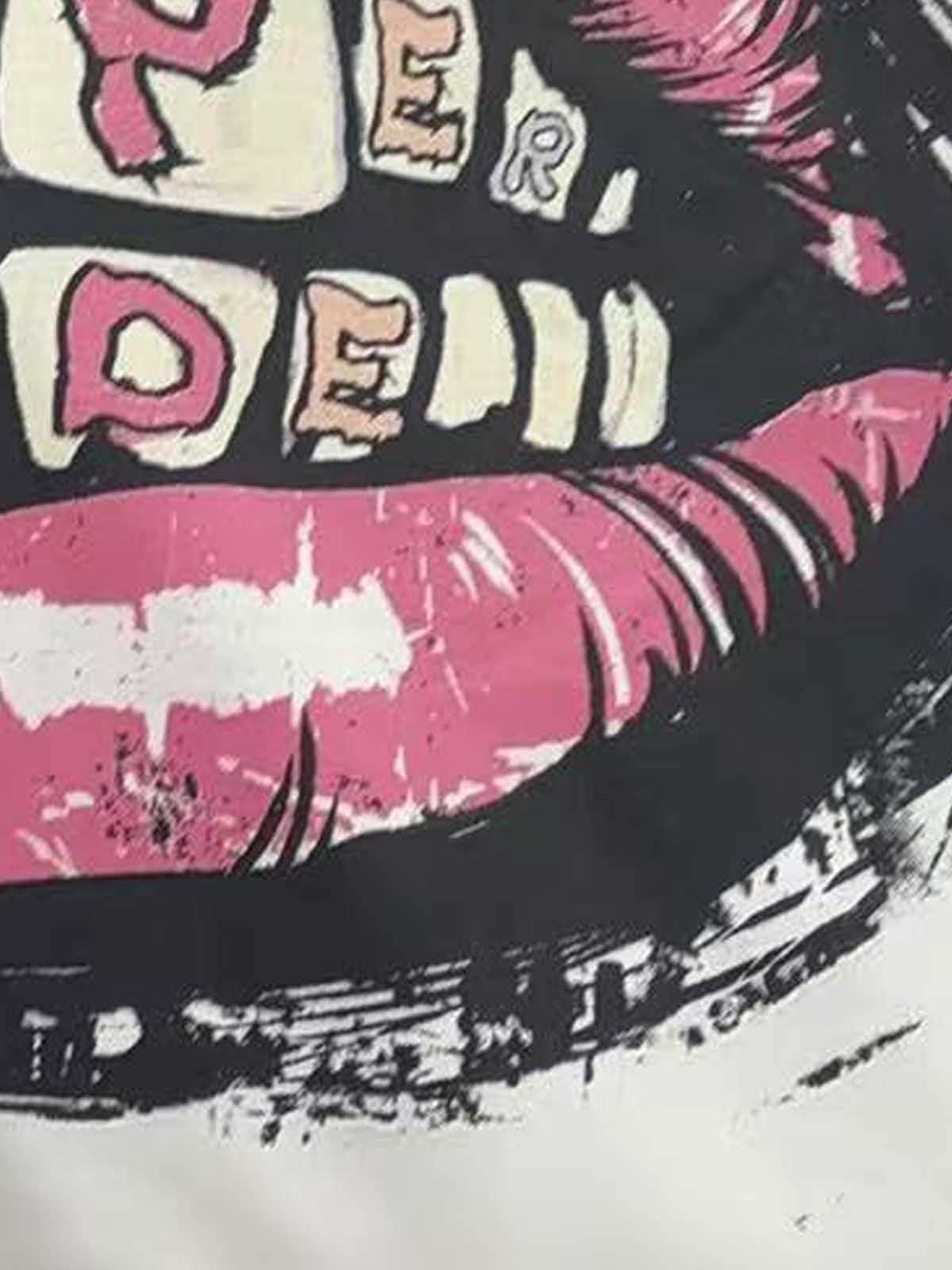 Retro Letter Lip Graphic T-Shirt