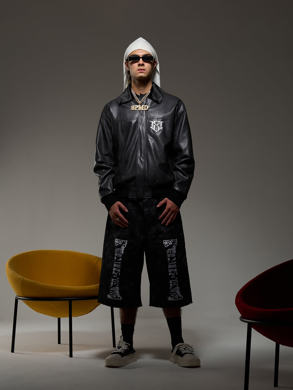 SUPERMADE Roman Column Pattern Embroidered Jeans 