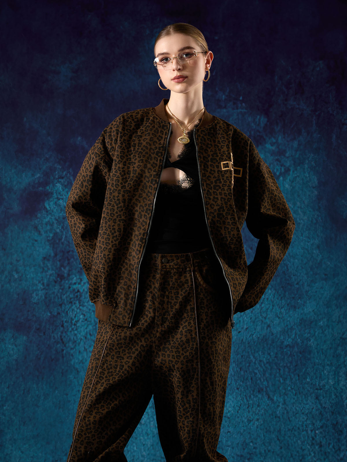 SUPM Letter Graffiti Cross Frame Leopard Print Set