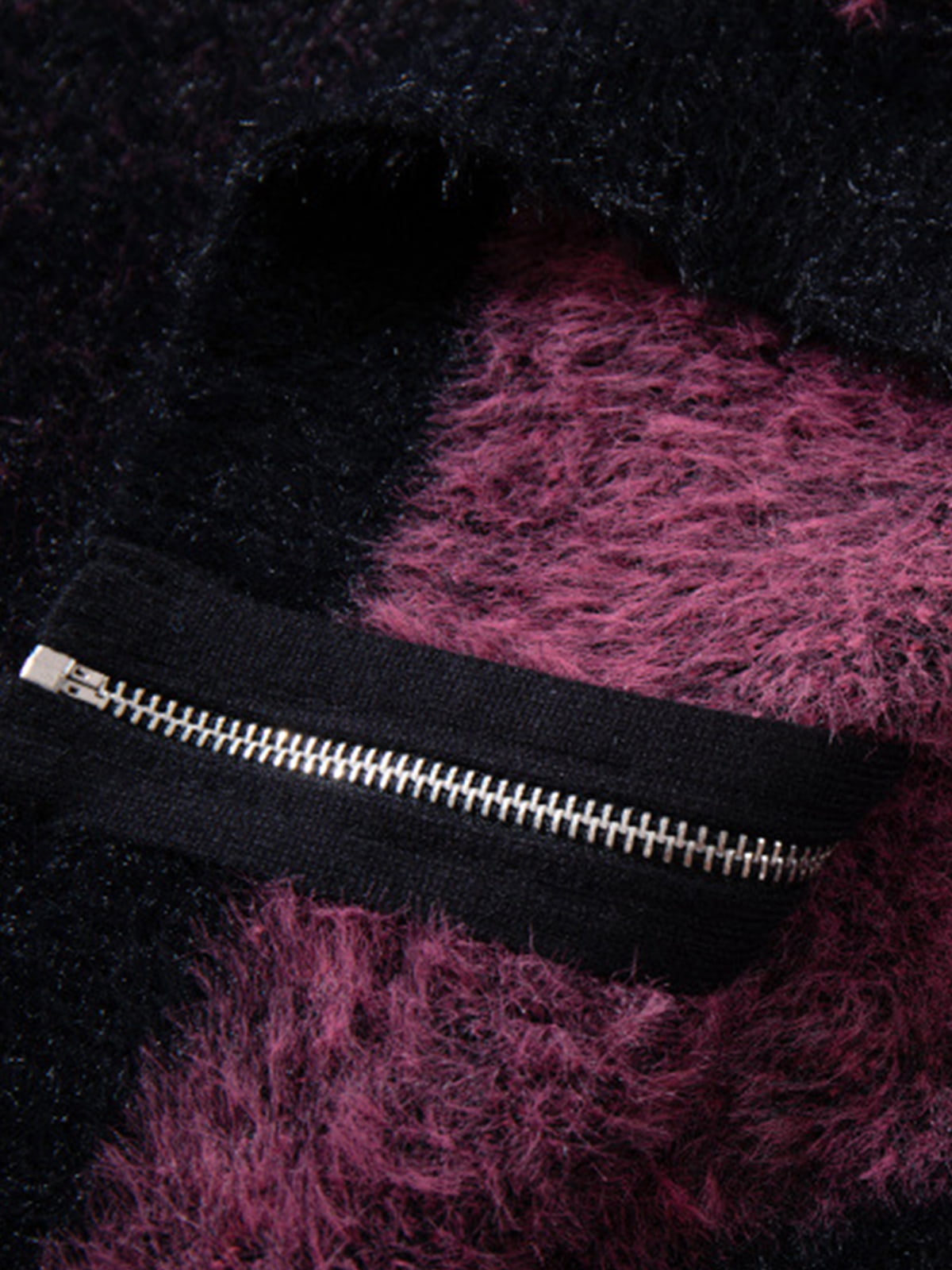 Cozy Pink Patterned Sweater for Women - Perfect for Casual and Festive Occasions 